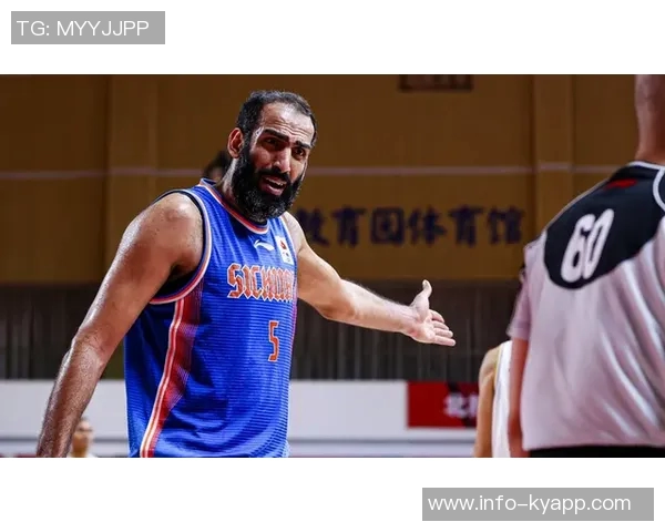 杰明全场表现亮眼13投6中斩获19分3板3助3断三分球命中率高达50