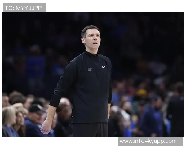 戴格诺特盛赞乔治进攻风格丝滑兼具防守能力展现顶级篮球水平