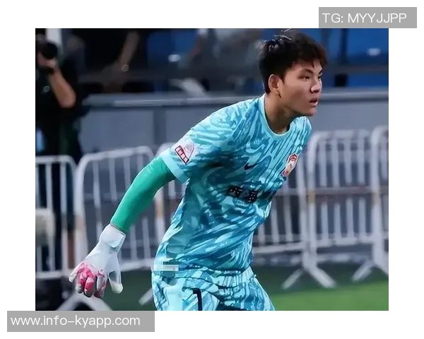 李昊基本确认留在西海岸杨希或将加盟海港队