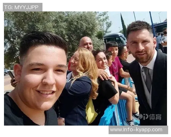 德赫亚深情致敬阿尔巴：你是场上场下的榜样与朋友